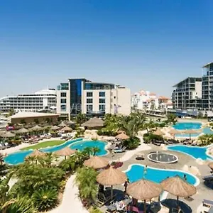 Luxe Studio Seconds From The Marina And City Centre Apartment