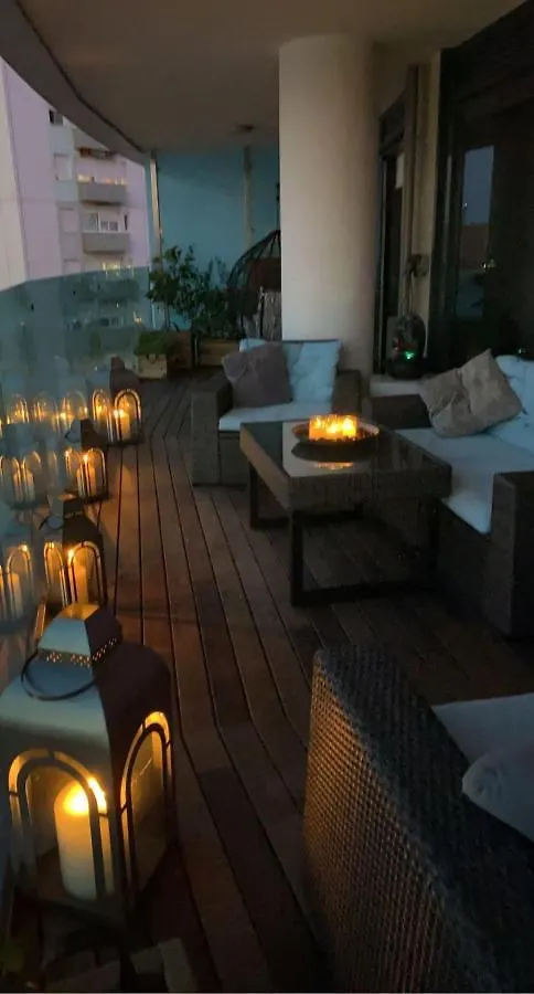 Luxury Ocean Spa Plaza Private Large 1 Bed Apartment Gibilterra