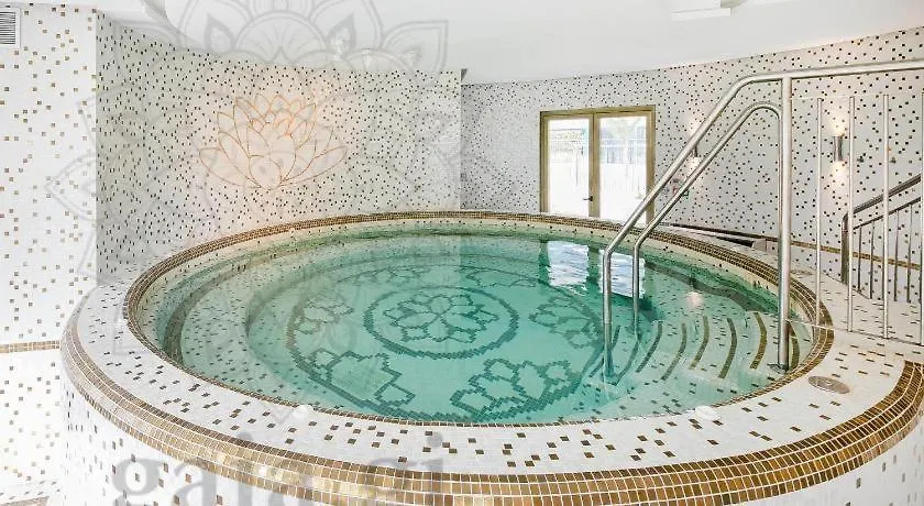 Luxury Ocean Spa Plaza Private Large 1 Bed Apartment Gibilterra